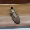 Sapatos Rasos Vazados Retrô para Mulheres, Verão 2026 Sapatos Casuais Respiráveis de Vovó com Tira Única e Bico Arredondado Sapatos Mary Jane