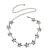 Corrente de Cintura Floral Elegante Versátil de Alta Moda para Mulheres, Acessório Decorativo para Vestidos e Casacos, Corrente de Metal Elegante