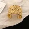 Fornecimento de Fábrica Pulseiras de Flor de Metal Pesado, Estilo Luxo Exagerado Europeu e Americano, Sensação de Alto Padrão, Joias Dropshipping para Site Independente Transfronteiriço