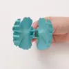 Pinza para el pelo enrollada con flor esmerilada transfronteriza europea y americana, pinza de tiburón grande estilo vacación de verano en la playa, pinza para el pelo, accesorio para el cabello