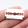 39X21Mm 7.4g Color Plata Antigua DIY Aleación de Zinc Joyería Colgante de Hoja de Navaja Manual