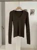 Top de punto KEKEZOON de corte ajustado con cuello en V, capa base versátil de color liso para otoño, elegante camisa de manga larga 9152