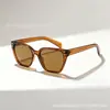 Nuevas gafas de sol estilo ojo de gato con decoración de tachuelas, sencillas y únicas, adecuadas para fotografía callejera y sesiones al aire libre, gafas de sol versátiles para protección solar
