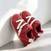 Temporada de volta às aulas: Nova coleção primavera/outono 2026 de sapatos casuais de sola macia para meninas, confortáveis, respiráveis e versáteis, no estilo dos tênis "Forrest Gump"