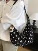 Bolsa casual de gran capacidad para mujer, nueva bolsa de hombro ligera para el verano 2026, bolso tipo cubo tote de lunares