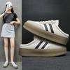 Sapatos Brancos Slip-On Sem Salto Populares para Mulheres 2026 Novos Sapatos de Verão para Mulheres Celebridade da Internet Mules Fechados com Solado Grosso