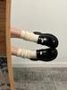 Sapatos de Couro Preto Estilo Britânico Retrô para Mulheres 2026 Nova Coleção Primavera & Outono Sola Grossa Salto Grosso Slip-On Mocassins Franceses