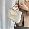 Bolsa Matelassê de Couro Genuíno Tecido Novo 2025 Selecionado Cuidadosamente, Versátil, Fashion, Casual, Ombro Único, Transversal, Bolsa de Mão com Laço para Mulheres