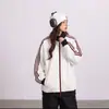 Chaqueta cárdigan de punto gofrado con cuello alto de tres rayas para hombre, nueva chaqueta de estilo deportivo americano Otoño 2026, moderna y versátil