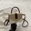 Bolso de mano pequeño elegante de alta gama para mujer, nuevo bolso cruzado de moda versátil 2026, bolso de hombro tipo silla de montar sensación popular de internet