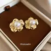 Pendientes de Flor de Perla con Aguja de Plata Chapados en Oro Real de 13K Pendientes de Gama Alta de Nicho con un Estilo Único y Versátil para Mujer