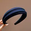 Faixa de cabeça vintage texturizada de aba larga para mulheres, faixa de cabeça de nicho para o dia a dia com copa alta, acessório de cabelo elegante e luxuoso