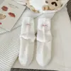 Meias Femininas Novas Meias Atacado Estilo Ins Outono e Inverno Forradas com Fleece Espessadas Quentes Veludo de Visão Bordadas Meias de Confinamento Meia de Cano Médio