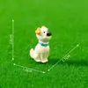 Paisagem em miniatura apresentando adoráveis figuras de filhotes de golden retriever e Lulu da Pomerânia, perfeitas para jardinagem, paisagismo, decorações DIY, enfeites de pendurar e pequenas peças decorativas
