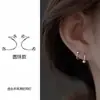 Pendientes de Lujo Ligero de Gama Alta para Mujer Pendientes de Perla Pendientes Nuevos 2025 Pendientes de Diseño de Nicho Venta al por Mayor del Mercado Nocturno de Yiwu