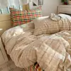 Juego de cuatro piezas de algodón 100% teñido en hilo, lavado, estilo ins Clase A, con rayas mixtas de jacquard y cuadros, etiqueta de tejido relajado, ropa de cama de algodón puro