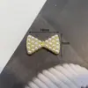 Novo Estilo Simples Full Diamond Mini Coração Trevo de Quatro Folhas Liga de Metal Acessórios High-end Brincos para Meninas Acessórios de Cabelo Material