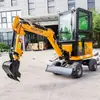 Excavadora Mini de 10 Ruedas Tipo Exportación Transfronteriza Excavando Tierra Neumáticos Conducción Cabina Modelo Uso Personal Excavadora Pequeña