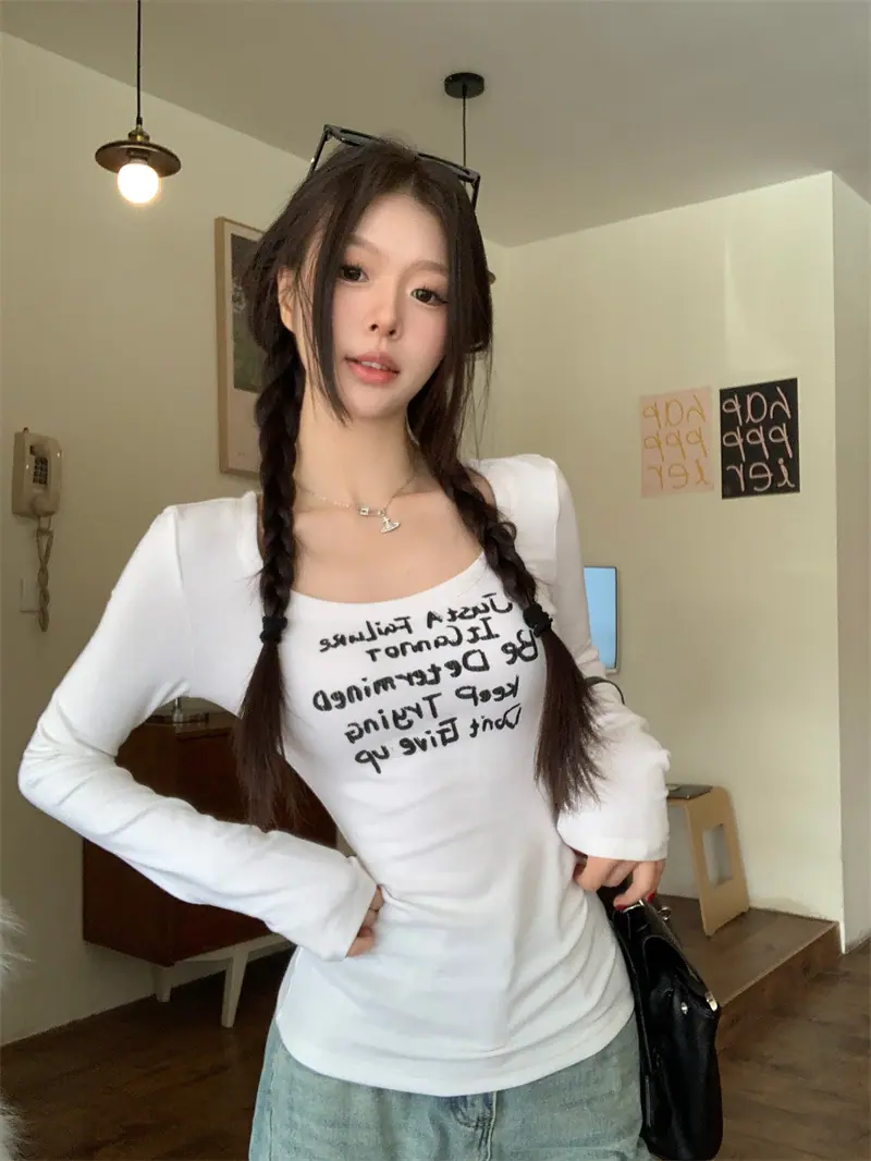 复制_kumikumi辣妹风字母印花长袖T恤女.jpg