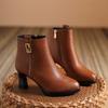 Botines cortos para mujer con falda 2023 nuevos botines individuales de primavera y otoño de punta tacón alto zapatos de cuero otoño e invierno botas Martin forradas de vellón