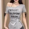 Camiseta de Manga Corta con Hombro Caído y Vendaje Personalizada Pure Desire para Mujer 2025 Versión Coreana Nuevo Diseño Top Irregular de Verano para Mujer