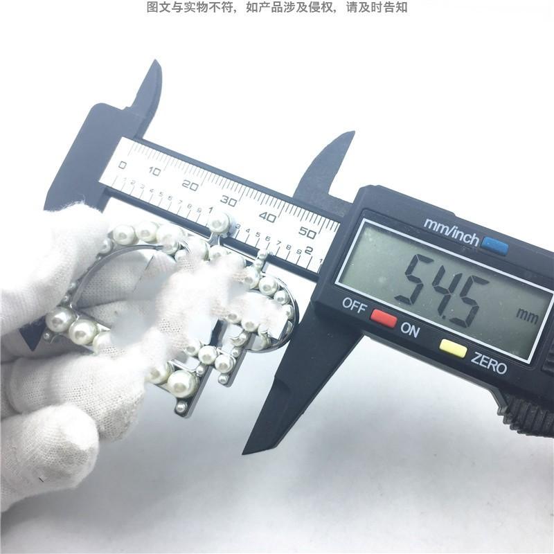 大衣胸饰品工厂 时尚冬款胸针 研发新款珍珠胸花法式西服配饰别