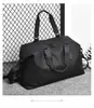 Adecuado para maletas de viaje con ruedas, este organizador de equipaje de gran capacidad, moderno y duradero es un bolso cruzado simple, ligero y versátil, perfecto para deportes y fitness.