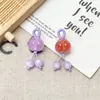 Accesorio popular de TikTok con colgante de flor de ciruelo pequeña que cambia de color, llavero hecho a mano con tallado fino, pulsera, collar