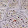 Anillo de trébol de cuatro hojas estilo francés, delicado y minimalista con pequeñas piedras de circonita cúbica, un anillo moderno y versátil para el uso diario