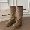 Moda 2026 Nuevas Botas Versátiles Apiladas para Personas Bajas Hebilla de Caballero Otoño Invierno Suela Gruesa Botas que Aumentan la Altura Mujer Cómodas