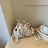 Mochila Casual Leve com Cordão Mochila Pequena Casual para o Dia a Dia Feminina Chegada Nova Outono 2026 Bolsa de Cor Sólida Bolsa Pequena Tipo Balde