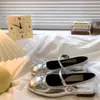 Zapatos planos Mary Jane de estilo francés con lazo, adecuados para combinar con faldas, nuevo modelo de verano 2026
