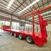 Fabricante Exporta Semirreboque Plataforma Baixa de Quatro Eixos para Transporte de Máquinas de Engenharia, Reboque com Máquina de Gancho de Escada Hidráulica