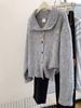 Casaco de Tricô Cinza Estilo Laps Preguiçoso Feminino Design de Inverno 2024 Senso de Design Nicho Europeu Cardigan de Tricô Engrossado para Usar por Cima