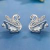 2023 Novo Swan stud brincos moda luz luxo orelha joias requintado modelo inteligente design sentido presente de férias feminino