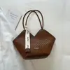 Bolso elegante de gran capacidad modelo nuevo 2026 bandolera de hombro moderna para mujer bolso de mano para el trabajo bolso tote de moda
