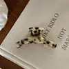 Pinza Grande con Patrón de Mármol para la Parte Trasera de la Cabeza, Adecuada para Cabello Grueso, Accesorio para el Cabello que No Daña las Raíces del Cabello