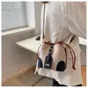 Bolso Cubo de Color Contrastante para Mujer Verano 2024 Nuevo de Moda Bolso de Hombro con Empalme de Lona Textura Estilo Coreano Bolso Cruzado