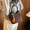 Bolso de Hombro Único de Lujo Ligero de Nicho para Mujer 2026, Nuevo Bolso Cruzado Retro Versátil de Ante para Otoño, Bolso de Terciopelo de Moda para el Trabajo
