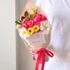 Regalo del Día de la Madre Guangzhi Le Da a Meiya el Mismo Ramo de Rosas, Girasoles, Flores de Jabón, Shin-Chan