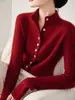 Cárdigan de punto morado de cuello alto súper elegante para mujer, nuevo estilo de invierno con un look de alta gama inspirado en Chanel, top base adelgazante