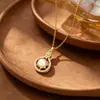 Collar para Mujer, Diseño Sencillo de Corazón de Nicho, Joyería de Personalidad de Moda, Acero de Titanio, Cadena para Clavícula de Moda Estilo Japonés y Coreano