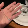 Collar de Mariposa de Perla de Cristal de Principios de Primavera con Falda Nuevo Estilo Caliente 2025 Cadena para Clavícula Lujo Accesible para Mujeres Cadena de Cuello de Nicho