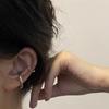 Corea del Sur clip para la oreja sin perforación pequeño simple forma irregular clip para el hueso de la oreja diseño nicho de alto sentido traje
