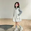 Conjunto de vestido con tirantes para niña 2026 otoño lindo vestido floral para niños mayores versátil vestido corto de dos piezas