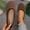 Sapatilhas versáteis de bico redondo, sapatos de tecido de malha respirável, novo estilo 2026 para mulheres com abertura rasa e um cabedal de malha plano, perfeitos para uso casual e fashion