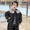 Abrigo de algodón de invierno para niñas, estilo coreano, moderno para niños pequeños y niños, chaqueta acolchada para niños, abrigo floral con cuello de muñeca