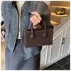 Bolsos Otoño e Invierno 2025 Nuevo Moda Europea y Americana Bolso Cuadrado Pequeño para Mujer Versátil Retro Bolso Cruzado de Hombro Fábrica de Origen