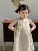 Verano 2026 Nuevo Estilo Estilo Coreano Ropa Infantil Vestido Bordado para Niñas Estilo Coreano Vestido Camiseta sin Mangas con Letras para Bebé Niña