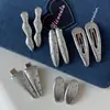 Clip de Pico de Pato Geométrico con Puntos de Ola Azul de Cuero Plateado Pinza para el Cabello Moda Simple Pinza para Flequillo Tocado Versátil Accesorios para el Cabello Estilo Nuevo
